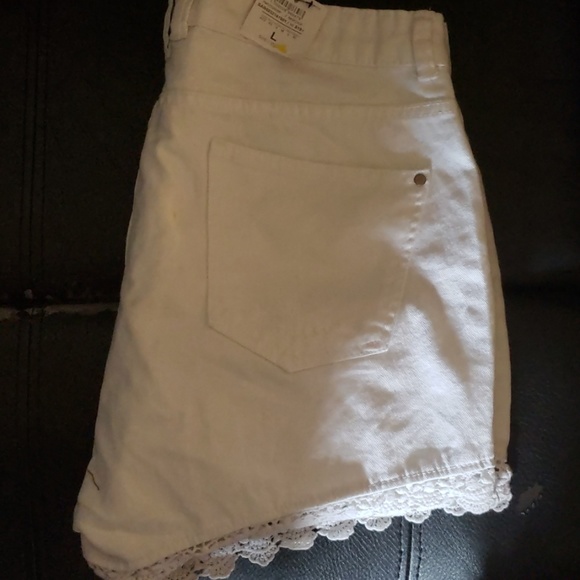 Short - Picture 4 of 4